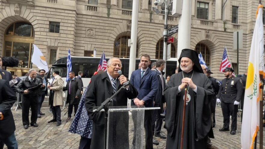 Νέα Υόρκη: Η παρέλαση των Ευζώνων της Προεδρικής Φρουράς για την έπαρση της σημαίας - Βίντεο και φωτογραφίες