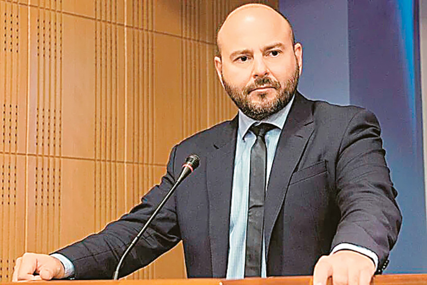 Νέος Οικοδομικός Κανονισμός: Μπλόκο  και καβγάδες για τις άδειες οικοδομής