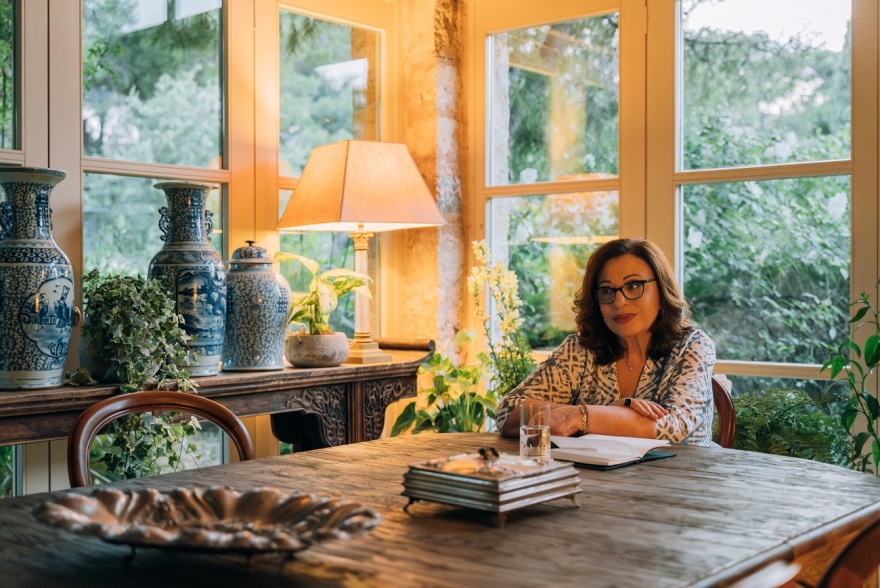 Maestro: Το MEGA κυκλοφόρησε φωτογραφίες από τα γυρίσματα της δεύτερης σεζόν 