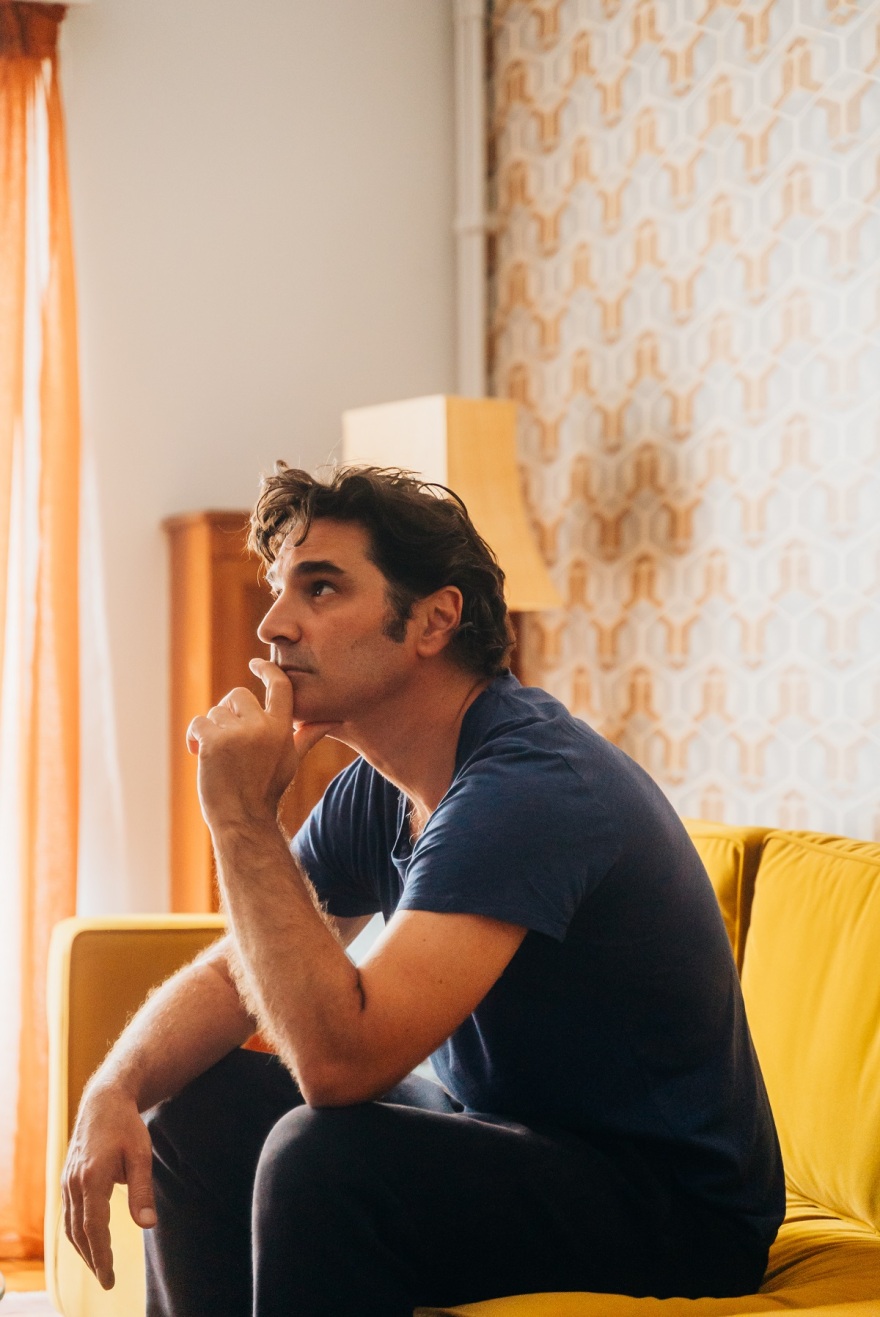 Maestro: Το MEGA κυκλοφόρησε φωτογραφίες από τα γυρίσματα της δεύτερης σεζόν 