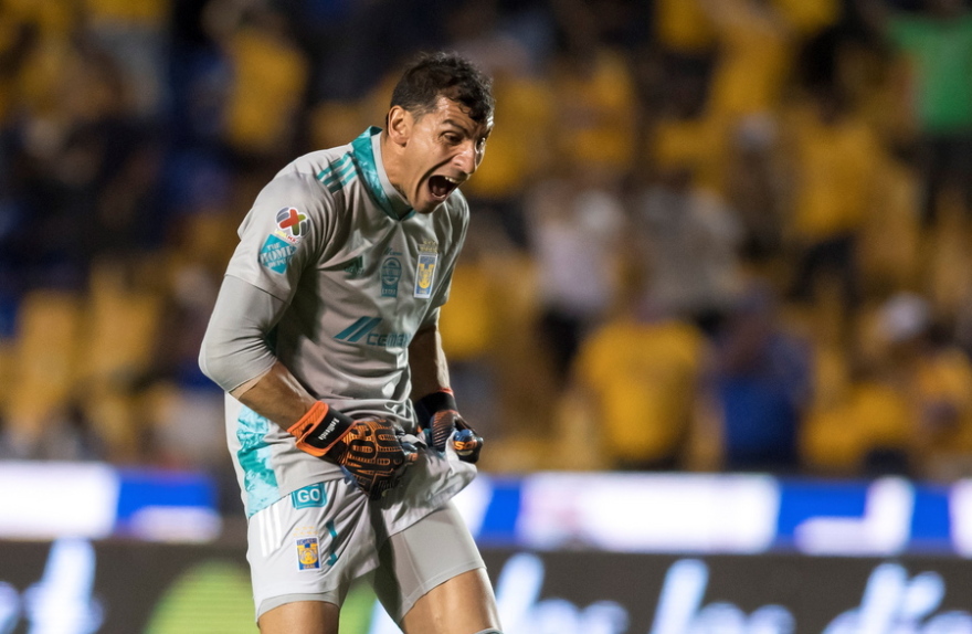 Ποδοσφαιριστής στο Μεξικό κλήθηκε σε απολογία για χρήση... λέιζερ κατά αντιπάλου