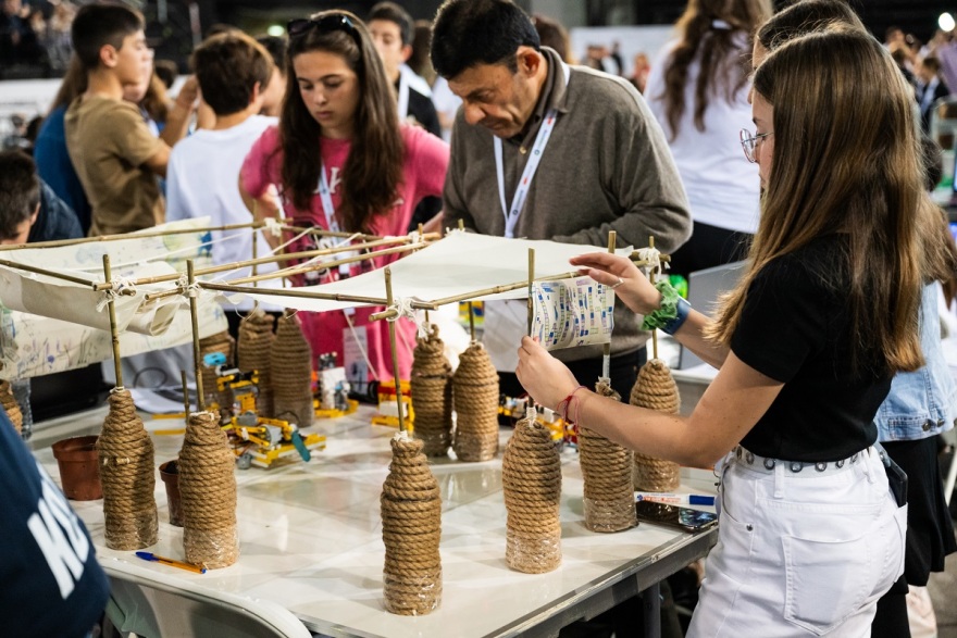 Πανελλήνιος Διαγωνισμός STEM 2024: με ρεκόρ συμμετοχής συμπλήρωσε μια δεκαετία 