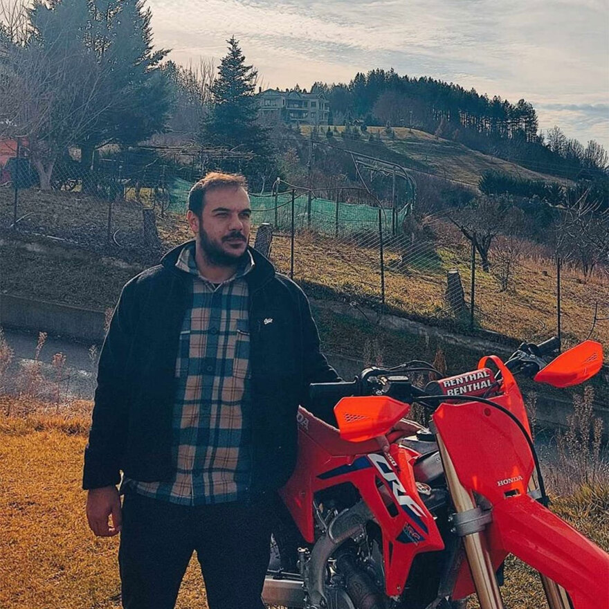 Πασαλιμάνι: Θρήνος για τον 31χρονο αστυνομικό που σκοτώθηκε όταν κατέρρευσε κτίριο - Έκανε μεροκάματα εκτός υπηρεσίας