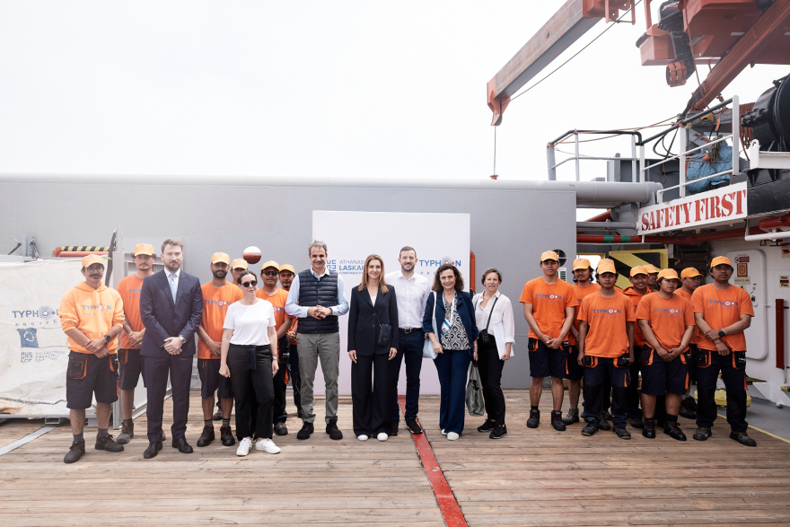 Μητσοτάκης: Επισκέφτηκε το πλοίο «Τυφώνας» του Ιδρύματος Αθανάσιος Κ. Λασκαρίδης