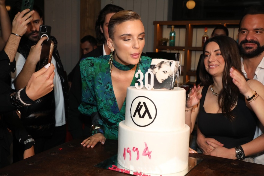 Κατερίνα Λιόλιου: Έγινε 30 ετών - Δείτε βίντεο και φωτογραφίες από το πάρτι της