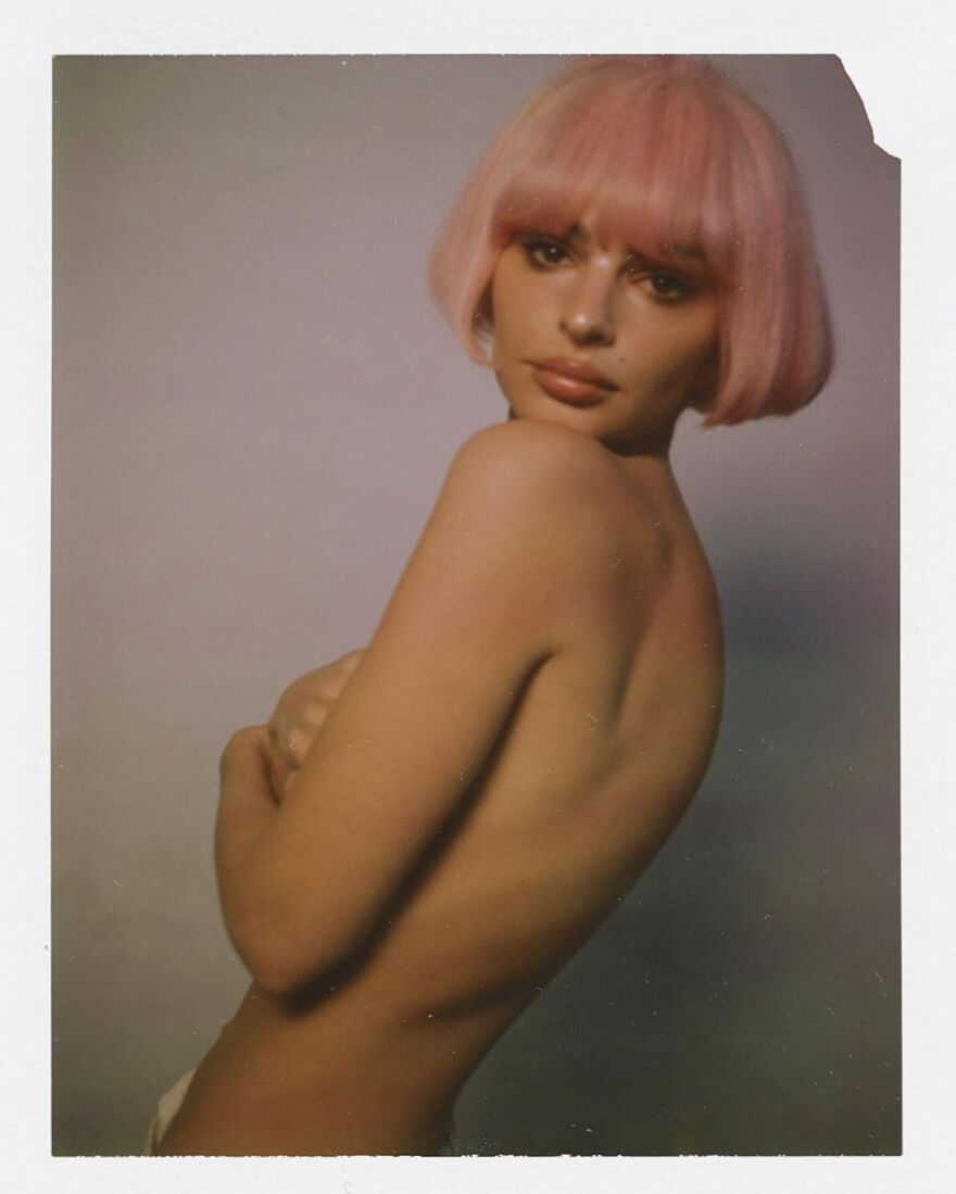 Έμιλι Ραταϊκόφσκι: Ζητάει από τους followers της στο Instagram να απαντήσουν σε ποια μοιάζει