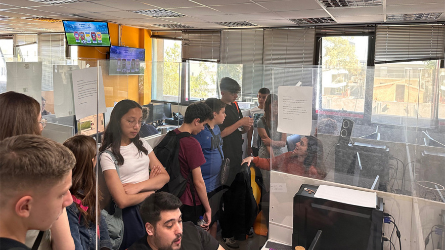 Το Γυμνάσιο Θρακομακεδόνων «τύπωσε» το δικό του Πρώτο Θέμα