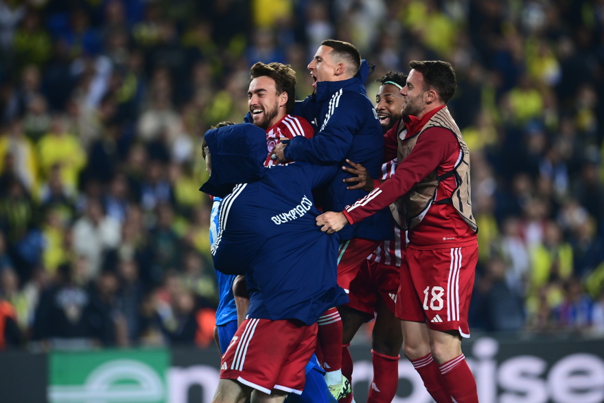 Θρυλική πρόκριση στην Πόλη! Ο Ολυμπιακός κέρδισε τη Φενέρ 3-2 στα πέναλτι με ήρωα τον Τζολάκη και πέρασε στους «4» - Δείτε τα γκολ