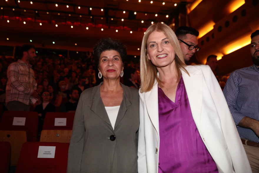 ΣΥΡΙΖΑ: «Αλέξη έλα πάνω» είπε ο Κασσελάκης και ανέβασε τον Τσίπρα στη σκηνή - Παρουσιάστηκε το ευρωψηφοδέλτιο