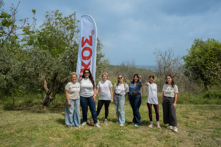 Χιλιάδες καρποί αγάπης για την Ημέρα της Γης από το φυσικό μεταλλικό νερό Βίκος