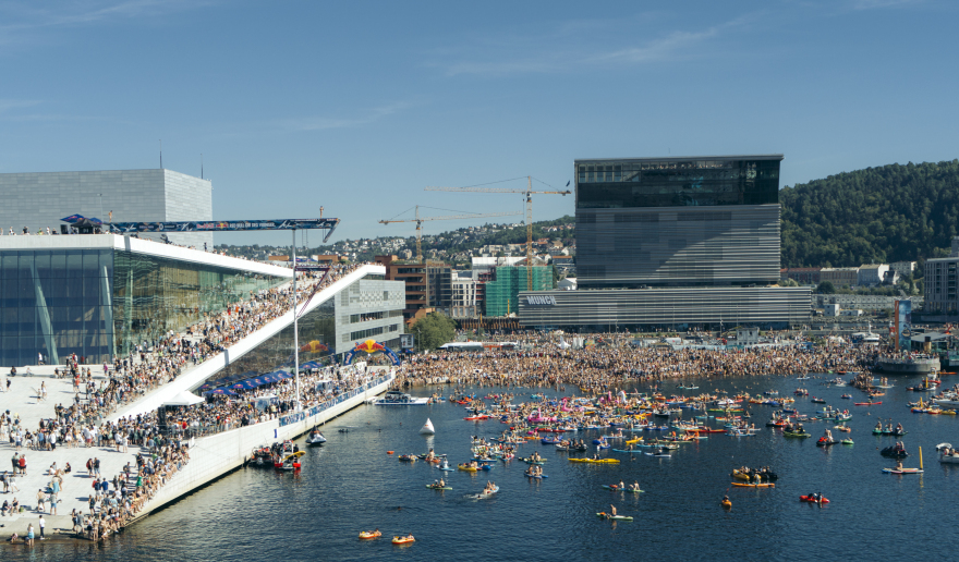 Το Red Bull Cliff Diving και η ψυχολογία του φόβου