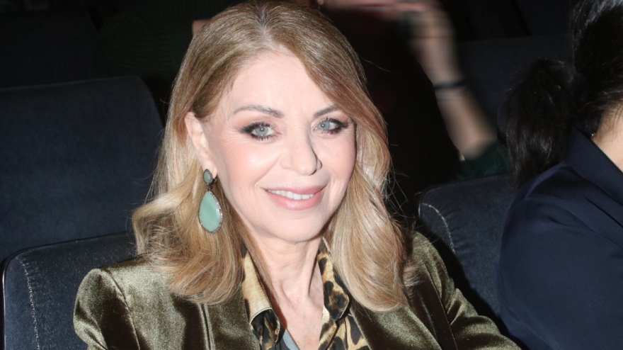 Έλλη Στάη: Είμαι 70 χρονών, υπήρξα σκληρή επίτηδες, δεν κάνω διατροφή αλλά γυμνάζομαι