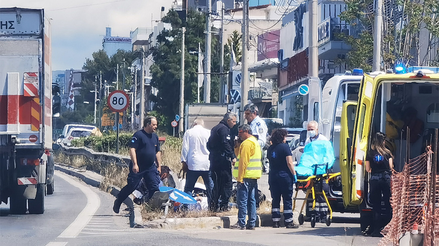 Τροχαίο με μοτοσικλέτα στη Νέα Φιλαδέλφεια - Τραυματίστηκε στο κεφάλι ο οδηγός