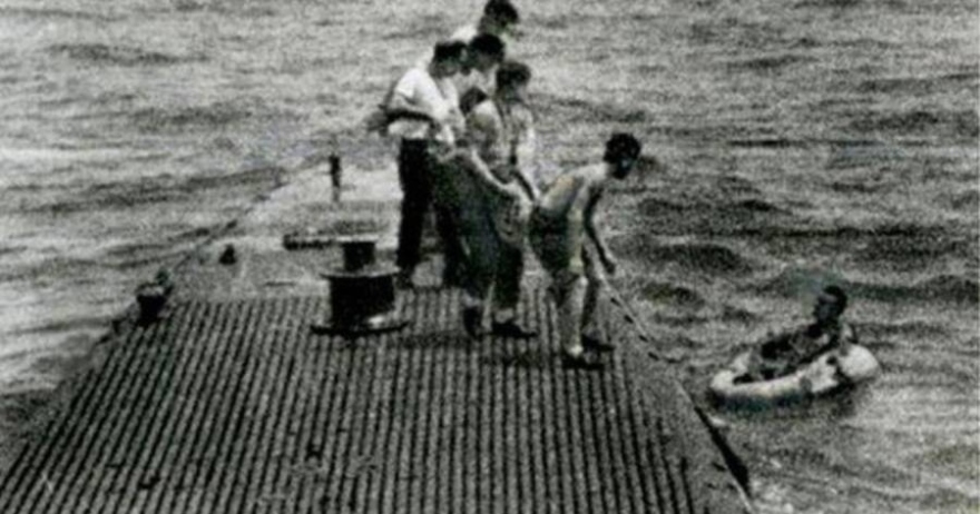 Τζορτζ Μπους: Το άγνωστο περιστατικό από τον Β’ Παγκόσμιο Πόλεμο – Πώς κατάφερε να γλιτώσει από κανίβαλους