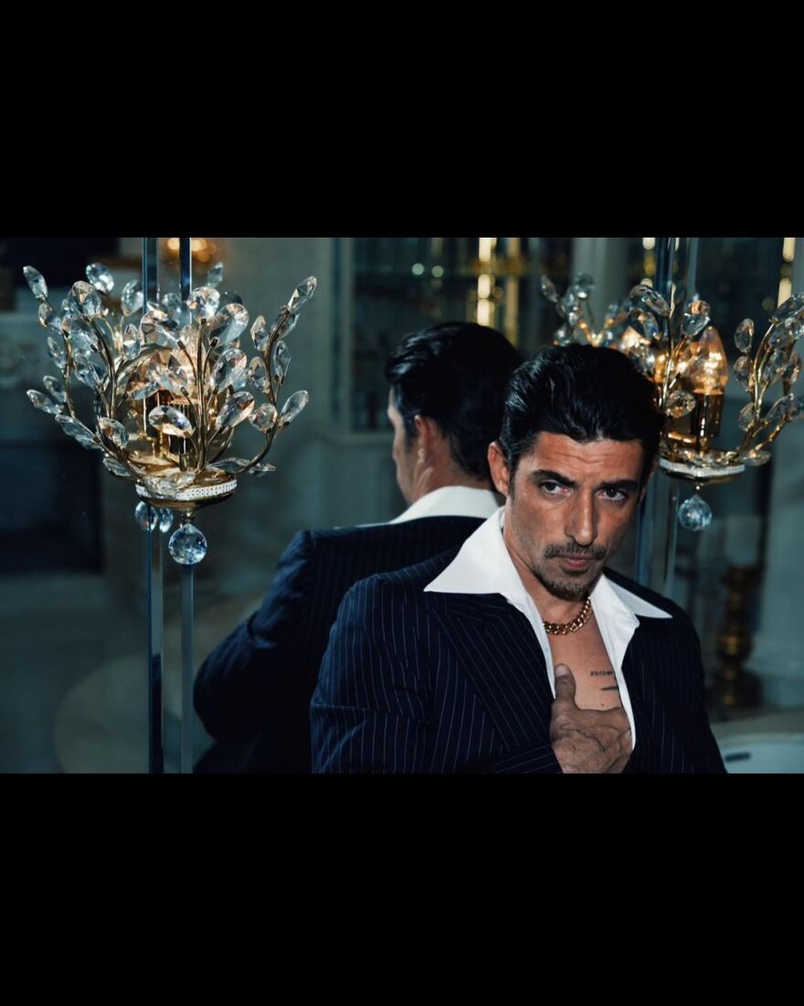 Μαντόνα: Ποζάρει στο κρεβάτι με τον ηθοποιό Αλμπέρτο Γκέρα - Κάνει ζέστη στο Μεξικό, γράφει