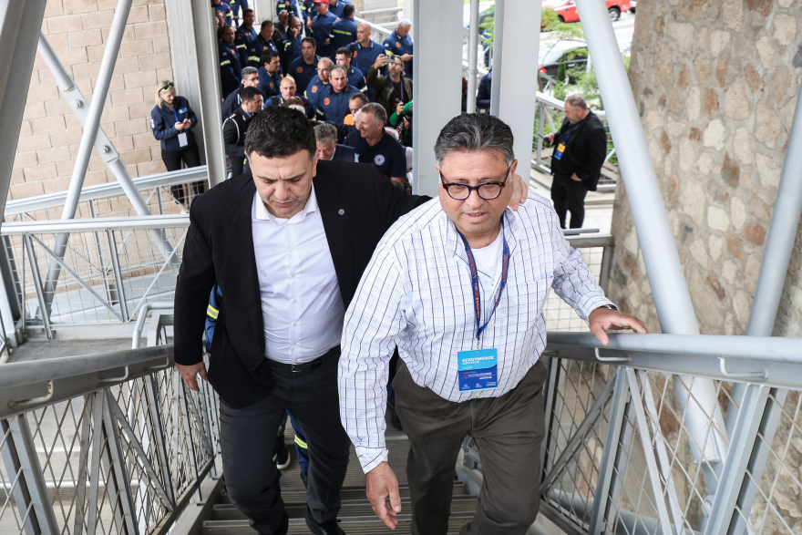 Κρήτη: Ξεκίνησε η άσκηση ΜΙΝΩΑΣ με εκκενώσεις σχολείων και απεγκλωβισμούς από κτήρια που «κατέρρευσαν»