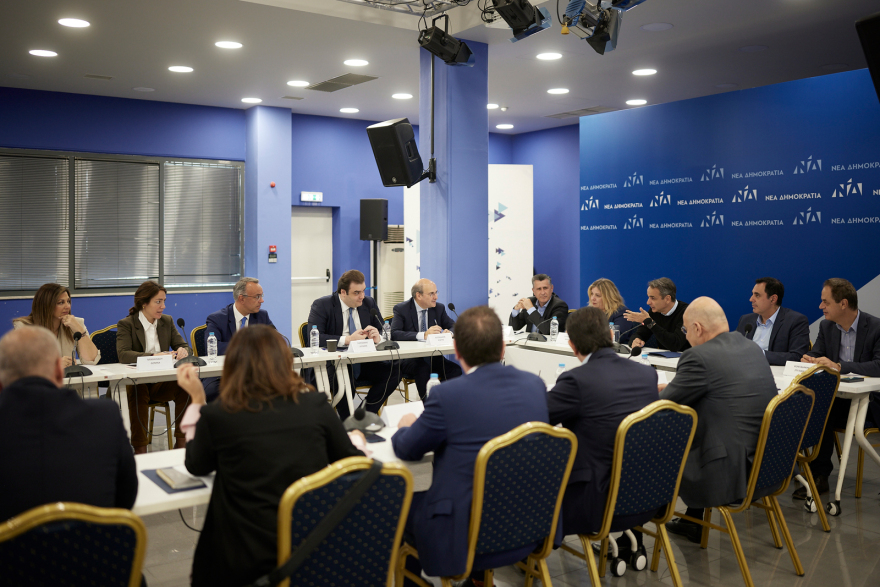 Ευρωεκλογές: Οι 12 υπουργοί που αναλαμβάνουν την ευθύνη περιφερειών για τη Νέα Δημοκρατία