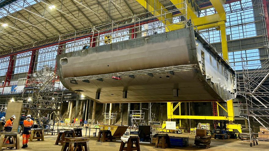 Τοποθετήθηκε η τρόπιδα στην τρίτη ελληνική φρεγάτα Belharra «Φορμίων» του ΠΝ - Δείτε φωτογραφίες