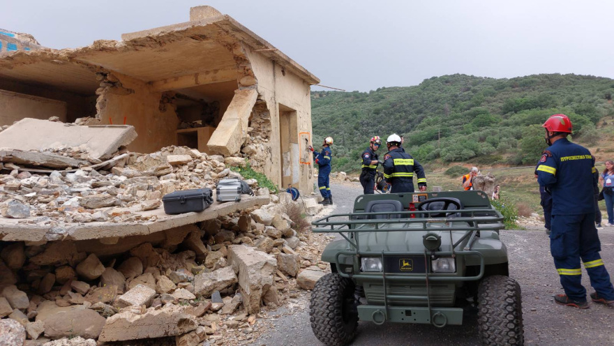 «Μίνωας 2024»: Καρέ- καρέ η άσκηση για μεγάλο σεισμό στην Κρήτη