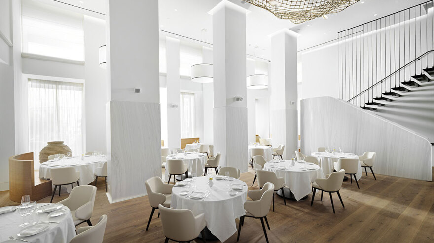 Φέτος το Πάσχα γιορτάζουμε στο Estiatorio Milos Athens