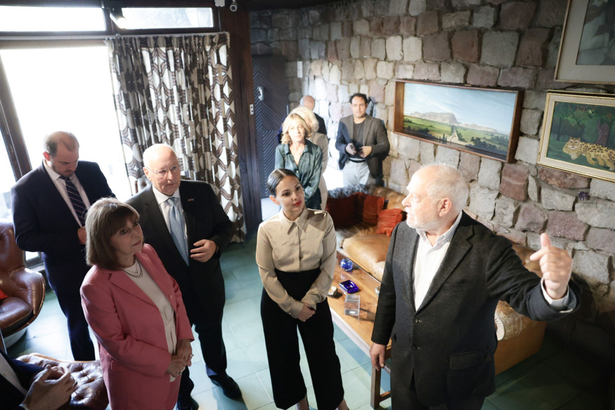 Επίσκεψη της Κατερίνας Σακελλαροπούλου στο Μουσείο La Chascona στη Χιλή