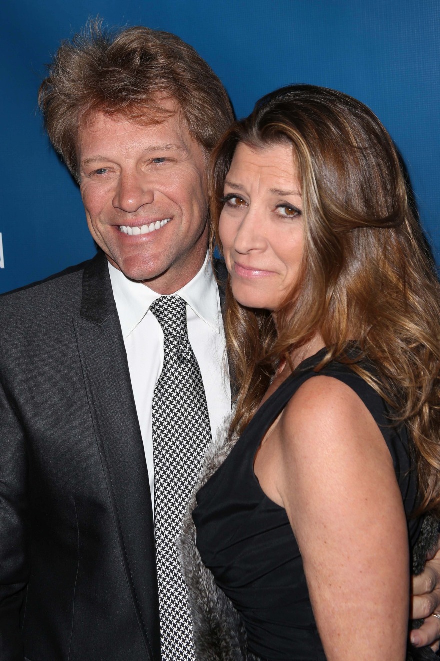 Τζον Μπον Τζόβι: Παραδέχτηκε ότι δεν υπήρξε πιστός στα 34 χρόνια γάμου με τη σύζυγό του