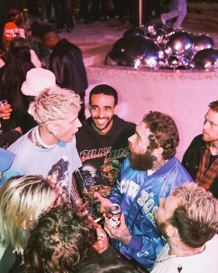 Μασίν Γκαν Κέλι: Γιόρτασε τα γενέθλιά του με τη Μέγκαν Φοξ παρά τη διάλυση του αρραβώνα τους 