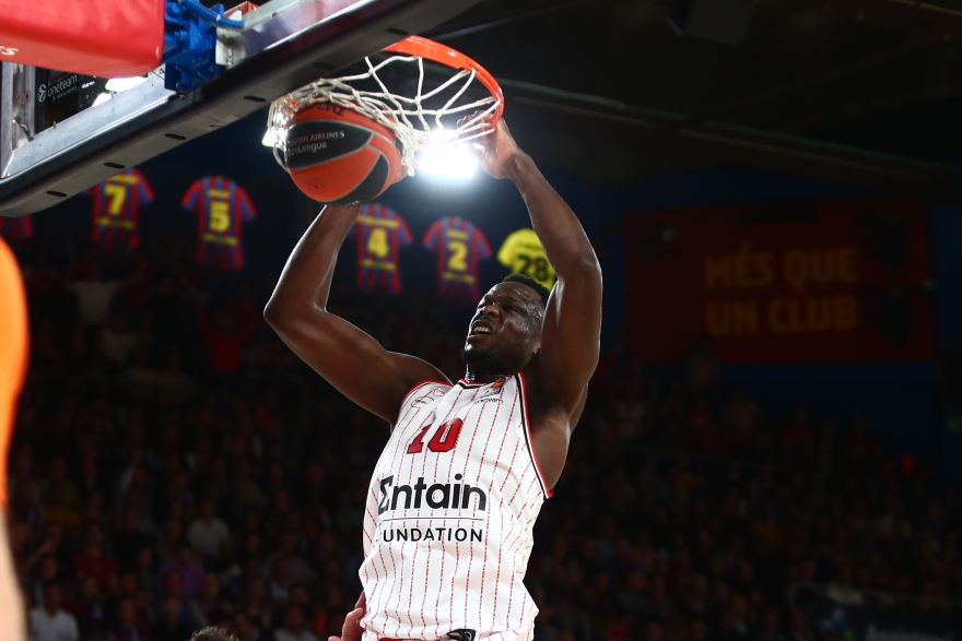 Άλωσε την Βαρκελώνη ο Ολυμπιακός, 77-75 την Μπαρτσελόνα και 1-0 στα playoffs - Βίντεο 