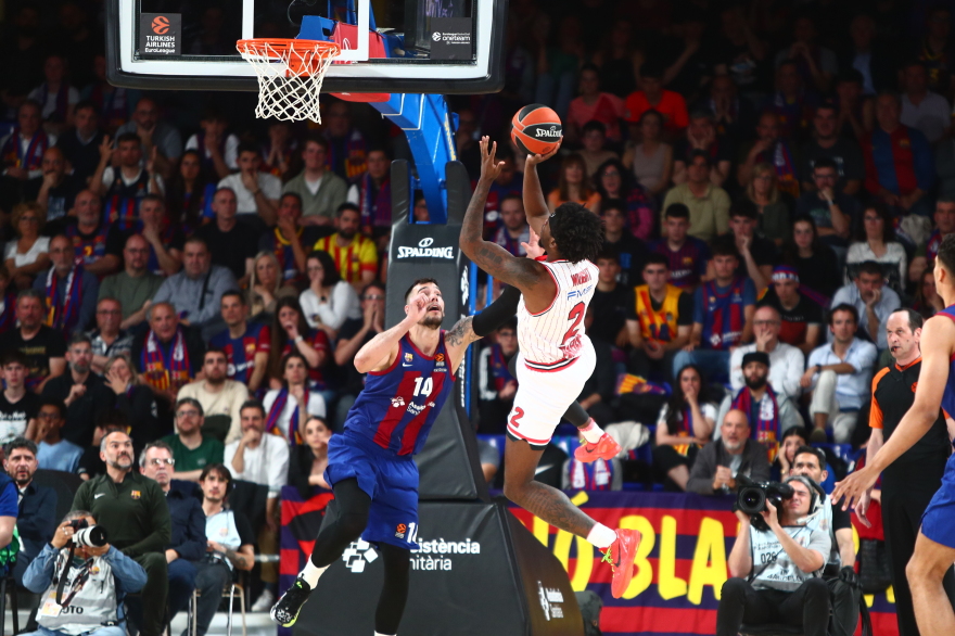 Άλωσε την Βαρκελώνη ο Ολυμπιακός, 77-75 την Μπαρτσελόνα και 1-0 στα playoffs - Βίντεο 