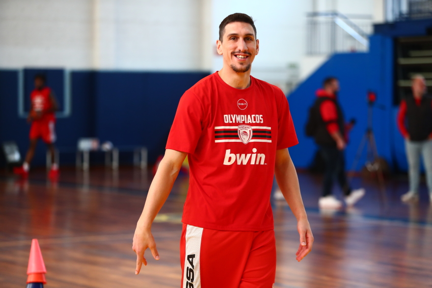 Μπαρτζώκας: Δεν είμαστε εκδρομικός σύλλογος, θέλουμε να πάμε στο Final Four - Βίντεο 