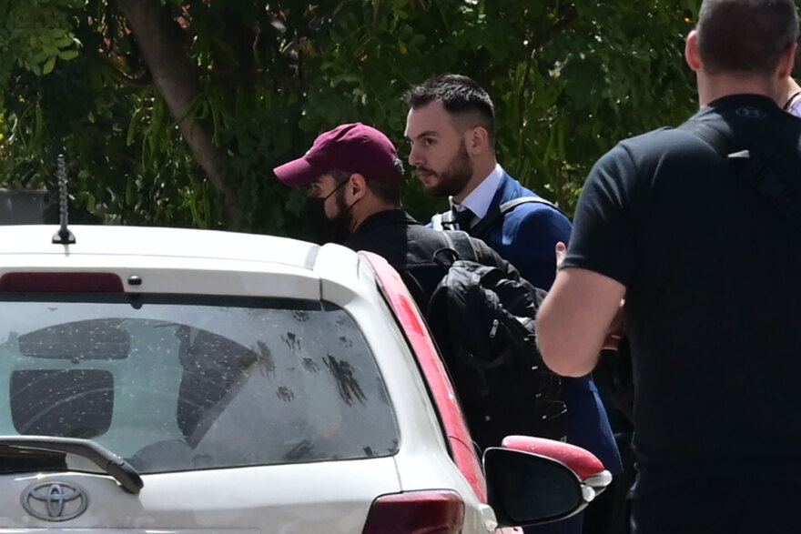 Κωνσταντίνος Φλώρος: Στην ανακρίτρια για τη γροθιά στον βουλευτή της Ελληνικής Λύσης