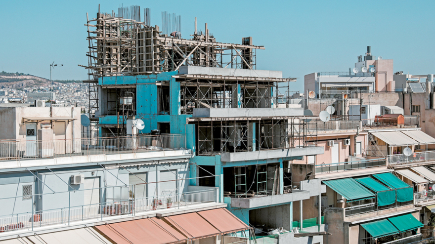 Προβλήματα στις οικοδομές: ΣτΕ και δήμοι βραχυκυκλώνουν οριστικά χιλιάδες νέες άδειες