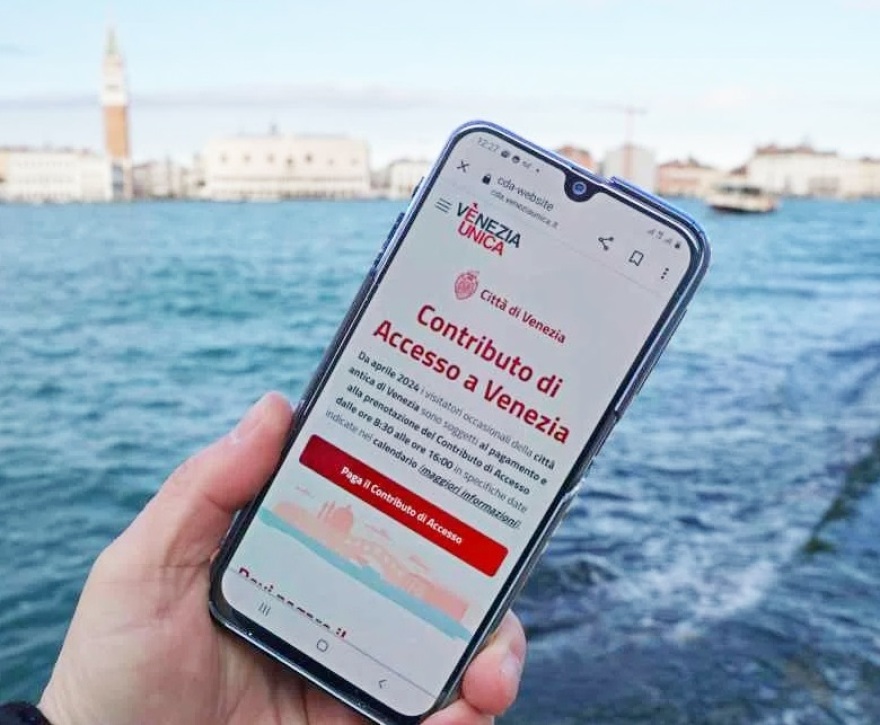 Ιταλία: Περίπου ένας στους δέκα πλήρωσαν σήμερα το πιλοτικό εισιτήριο εισόδου στη Βενετία