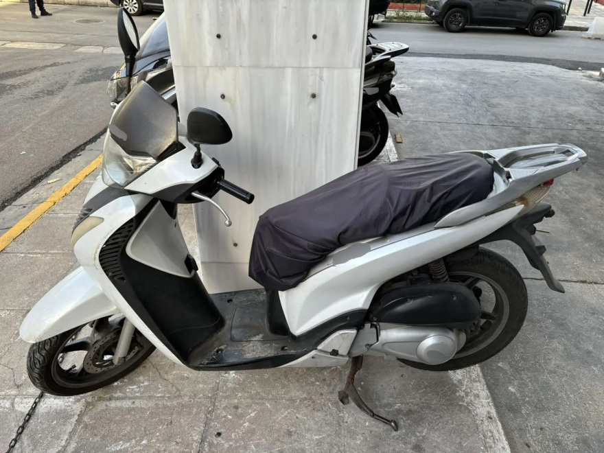 Χειροπέδες σε δύο Σέρβους της συμμορίας Ροζ Πάνθηρες - Άδειαζαν κοσμηματοπωλεία στην Αθήνα