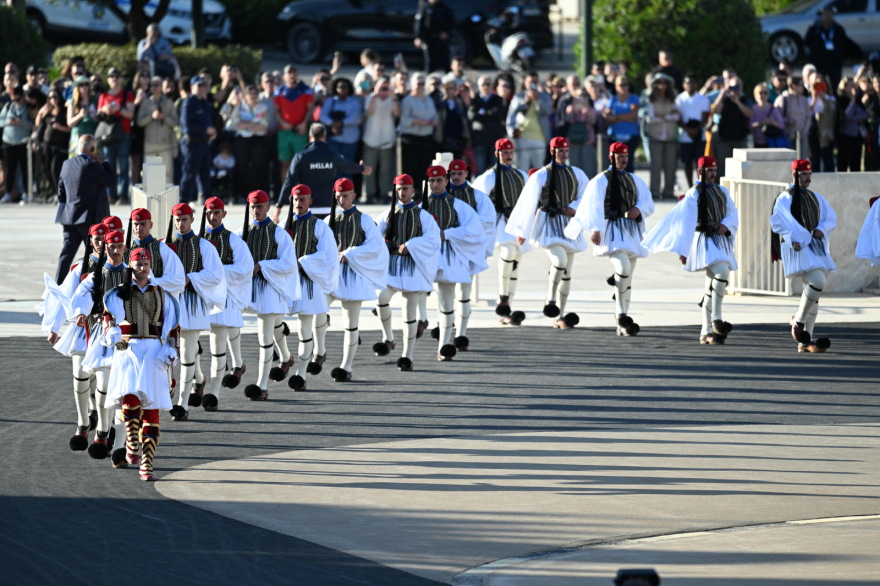 Ολυμπιακή Φλόγα: Στον δρόμο για το Παρίσι - Δείτε βίντεο από την τελετή παράδοσης στο Καλλιμάρμαρο