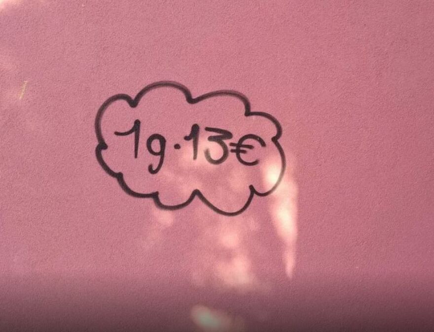 Πάτρα: Είχαν στήσει κύκλωμα διακίνησης ναρκωτικών σε σχολείο - Στις 19 οι συλλήψεις