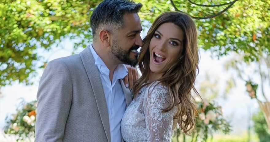 Λευτέρης Σουλτάτος: Η ανάρτηση για τα πέντε χρόνια γάμου με τη Βάσω Λασκαράκη - Ανυπομονώ να γεράσουμε μαζί, γράφει