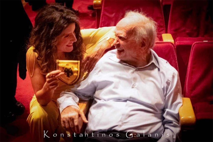 Συγκίνηση στο αφιέρωμα για τον Λευτέρη Παπαδόπουλο με την Μπέττυ Χαρλαύτη στο Ολύμπια