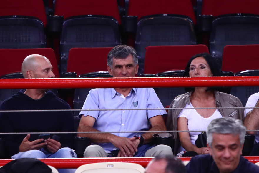 Ολυμπιακός - Μπαρτσελόνα: Στο ΣΕΦ ο Μεντιλίμπαρ - Φωτογραφίες 