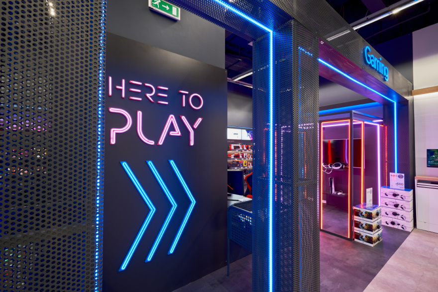 Η Κωτσόβολος μας καλωσόρισε στο αναβαθμισμένο κατάστημά της στη Λεωφόρου Συγγρού