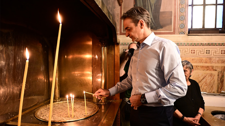 Στο Μαρούσι ο Μητσοτάκης - Μίλησε με πολίτες και καταστηματάρχες, δείτε βίντεο και φωτογραφίες