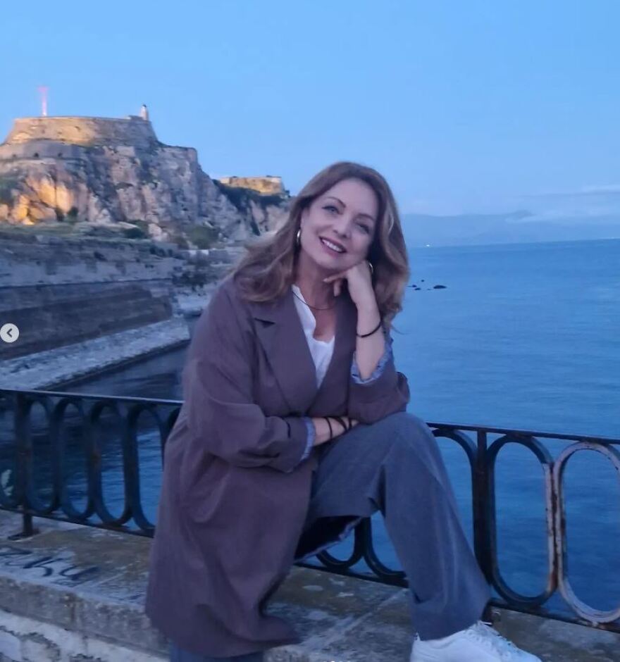 Άντζελα Γκερέκου: Στην Κέρκυρα για το Πάσχα η ηθοποιός