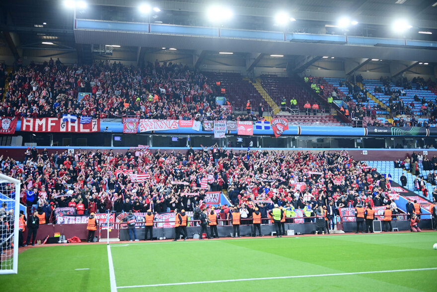 Θρύλος με τεσσάρα στην Αγγλία, ο Ολυμπιακός πάει για τελικό στην Αθήνα, 4-2 την Άστον Βίλα - Δείτε τα γκολ