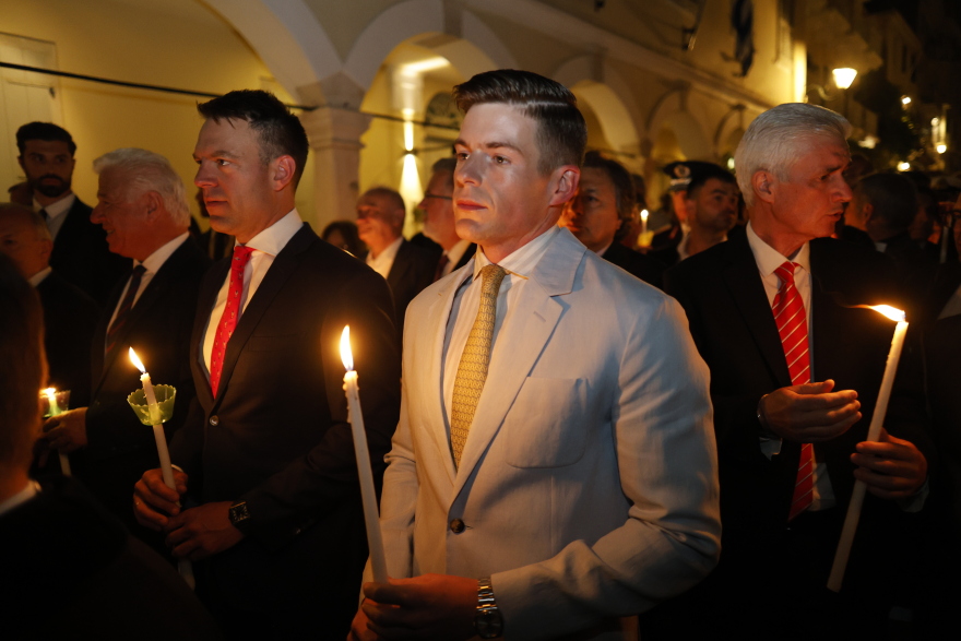 Στην Κέρκυρα ο Κασσελάκης για την τελετή της Ανάστασης - Δείτε φωτογραφίες