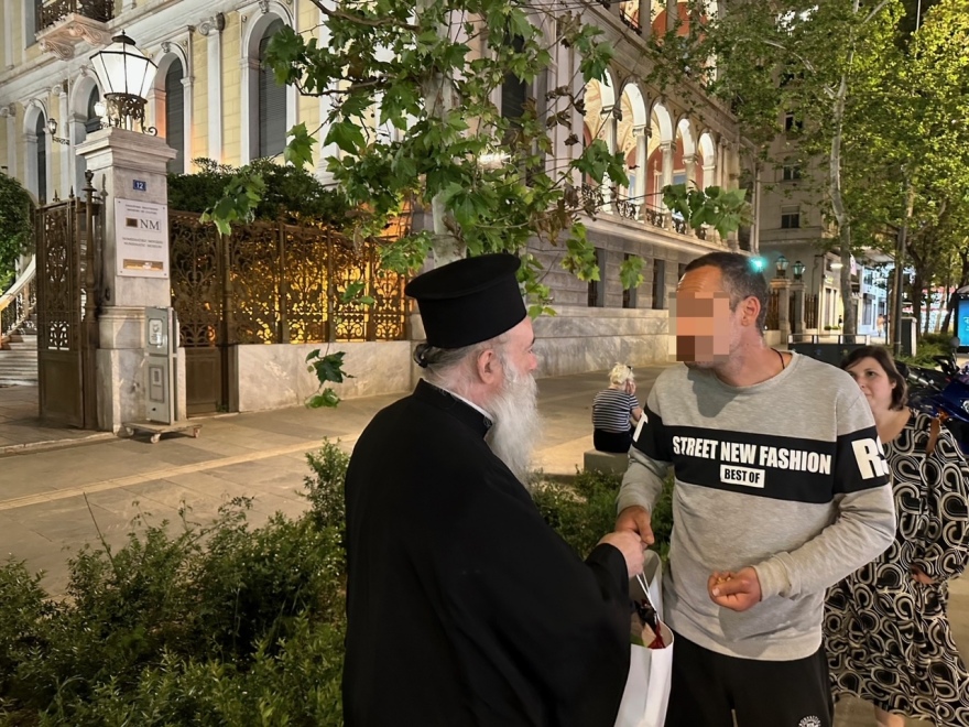 Η «Αποστολή» της Ιεράς Αρχιεπισκοπής Αθηνών δίπλα σε κάθε άστεγο της πρωτεύουσας την Μεγάλη Εβδομάδα