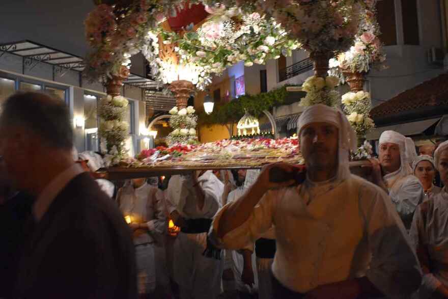 Λήμνος: Η συνάντηση Τριών Επιταφίων στο γραφικό λιμάνι της Μύρινας - Δείτε βίντεο