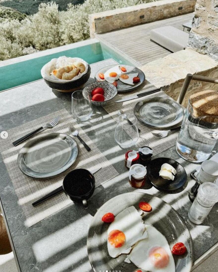 Ηλιάνα Παπαγεωργίου: Φόρεσε το μαγιό της και πόζαρε για το Instagram