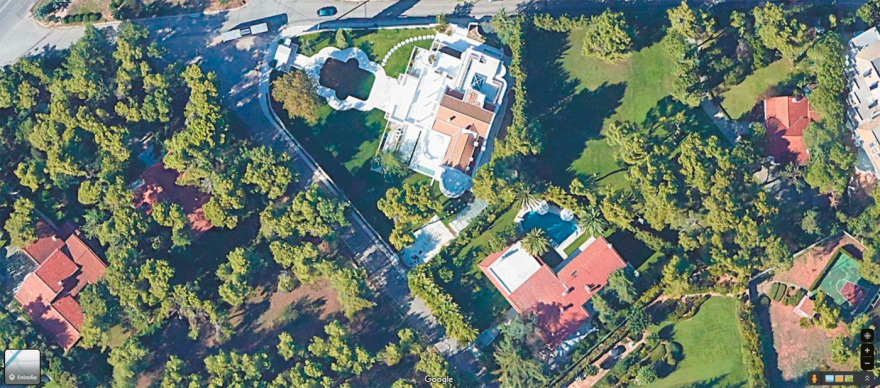 Φορο-δικαστική εκκρεμότητα 11 εκατ. ευρώ του πατέρα Κασσελάκη για την πρώην βίλα του στην Εκάλη