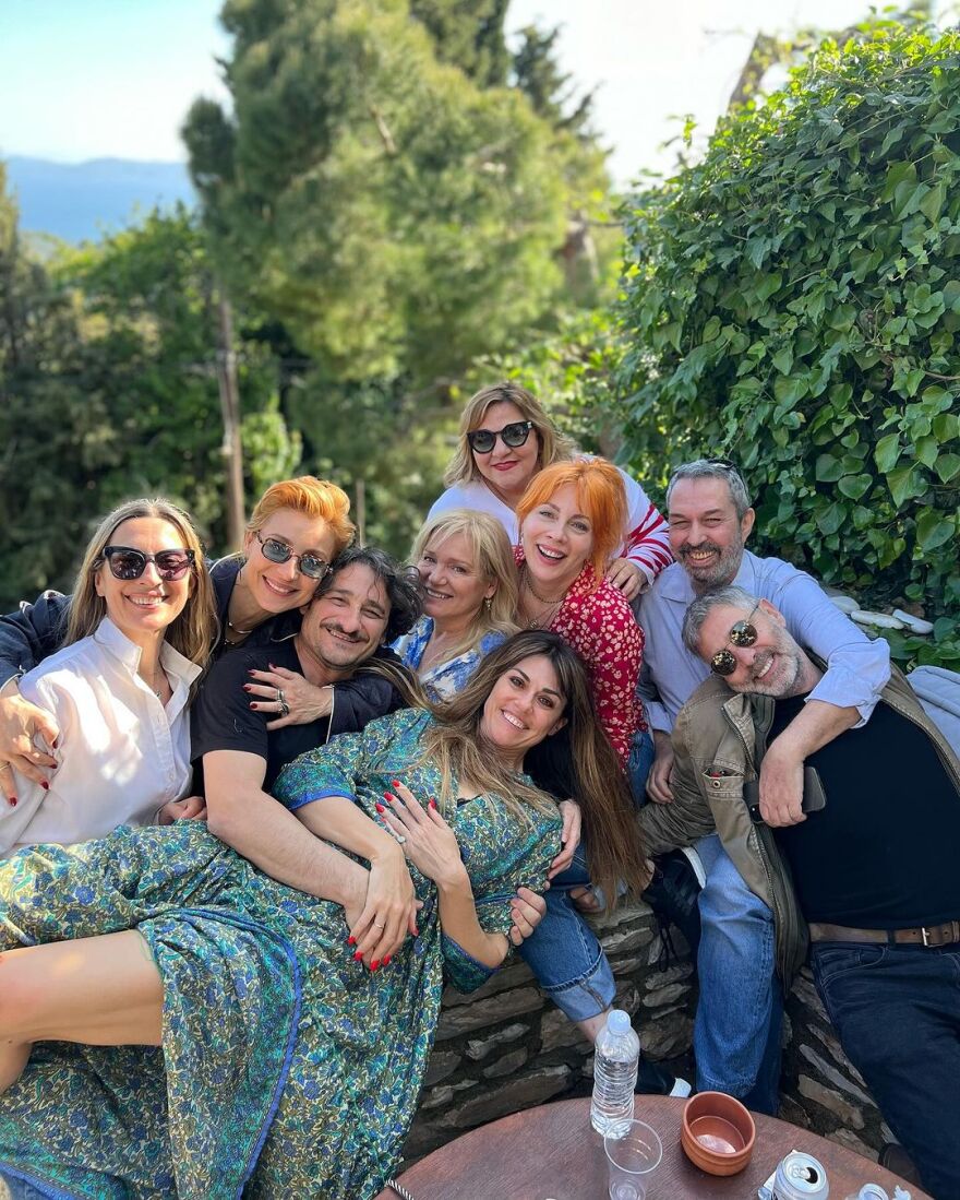 Σμαράγδα Καρύδη: Οι πασχαλινές διακοπές στο Πήλιο με γνωστούς φίλους της 