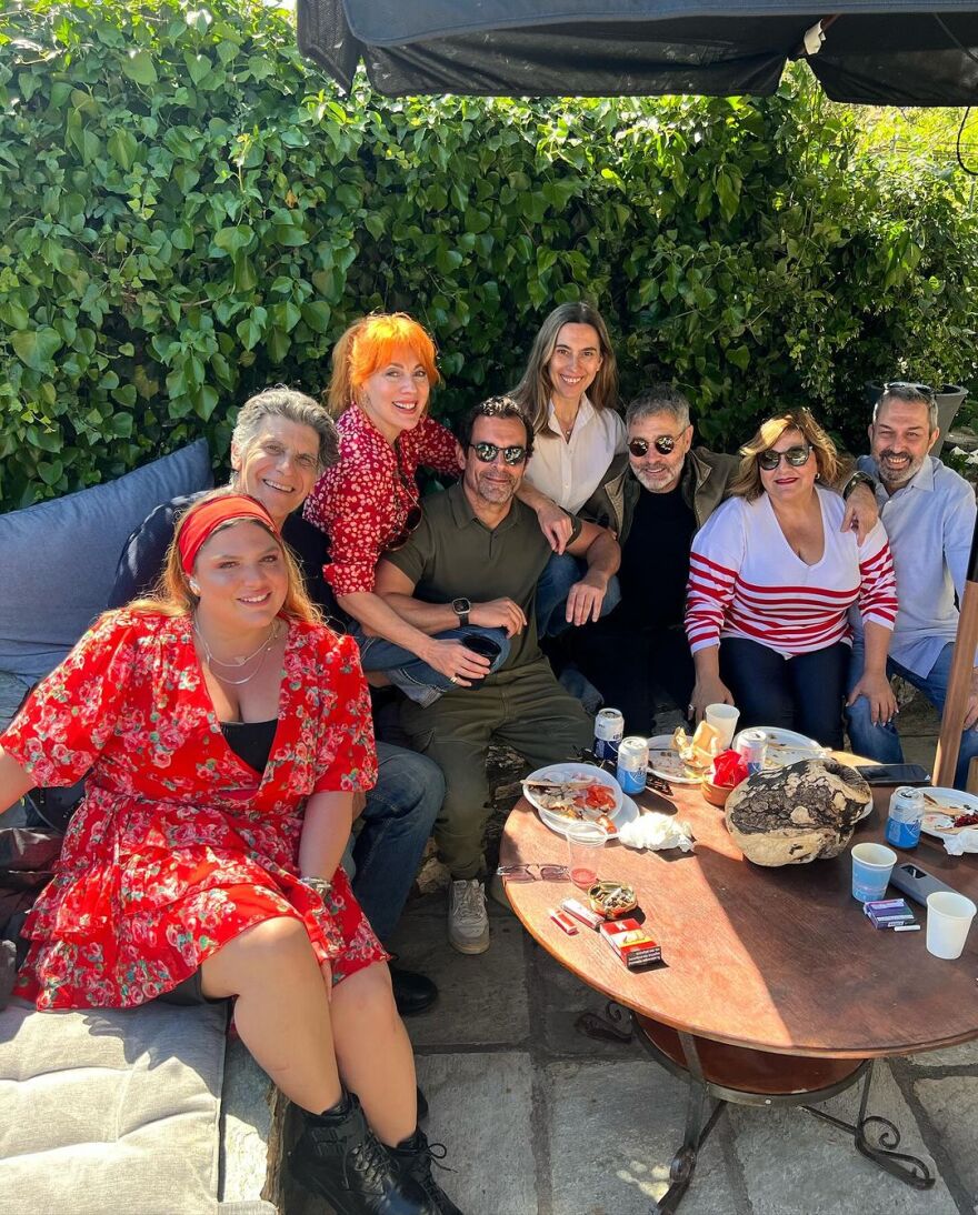 Σμαράγδα Καρύδη: Οι πασχαλινές διακοπές στο Πήλιο με γνωστούς φίλους της 